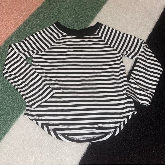 🖤 5T Cat & Jack Black White Stripes Long Sleeve Tee - Picture 2 of 5